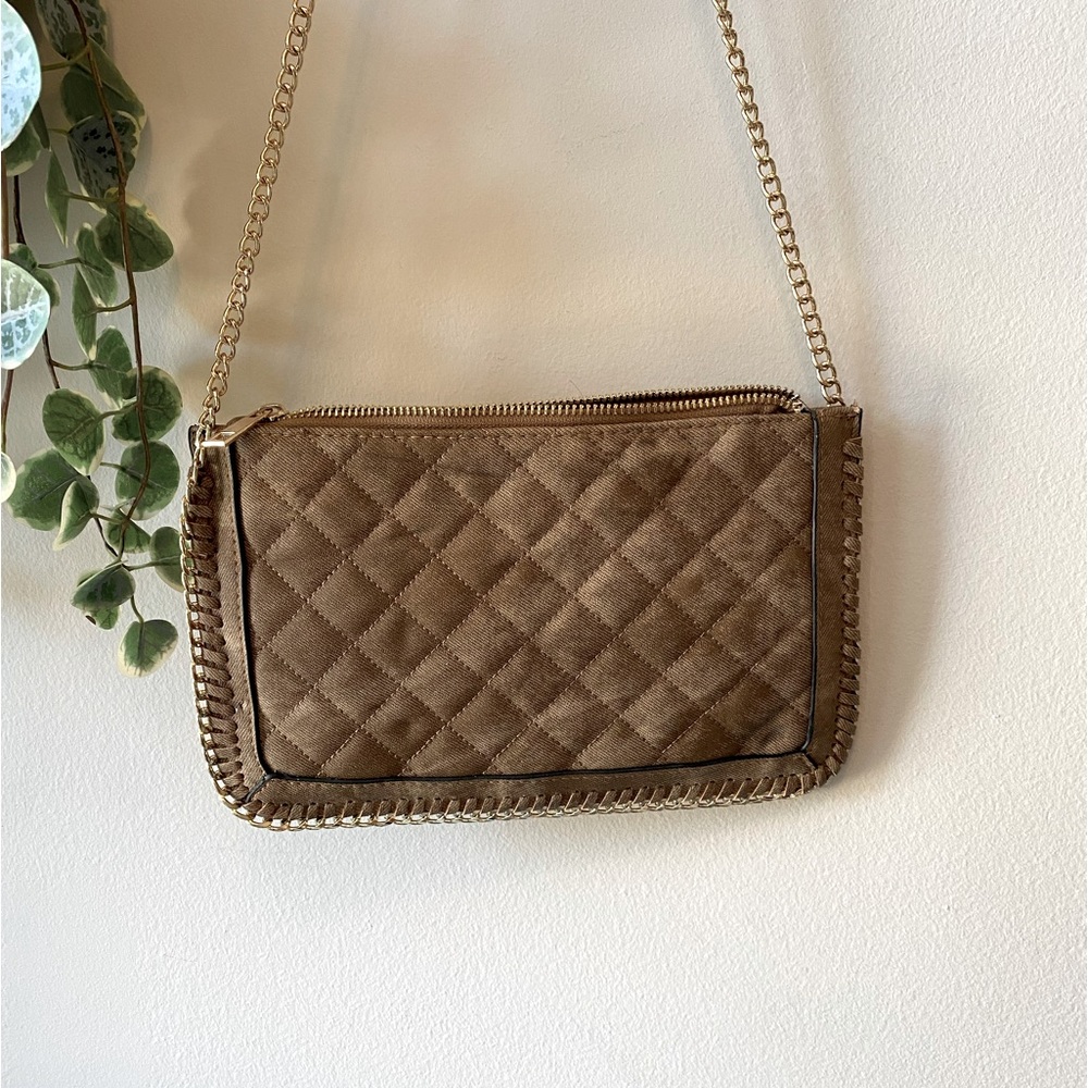 Gold chain crossbody bag